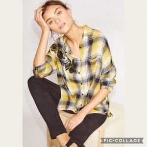 5/$25 Anthropologie Maeve Embroidered Plaid Buttondown in Yellow Motif